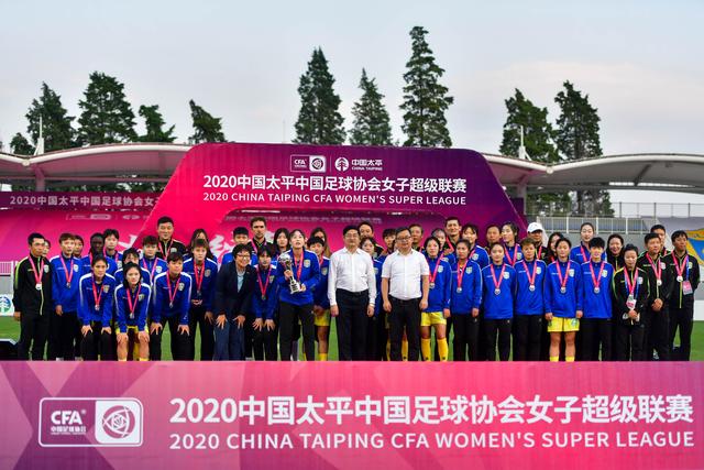 李泽湘投资的园林机器人企业喜获融资，瞄准国际市场智能绿化运维